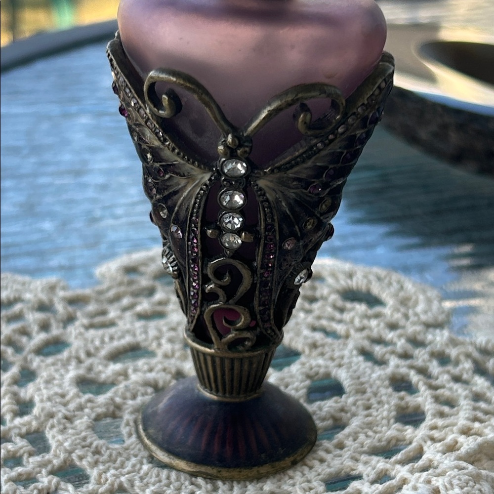 Vintage Crystal Butterfly Frosted Purple Glass Perfume Bottle - Picture 2 of 14